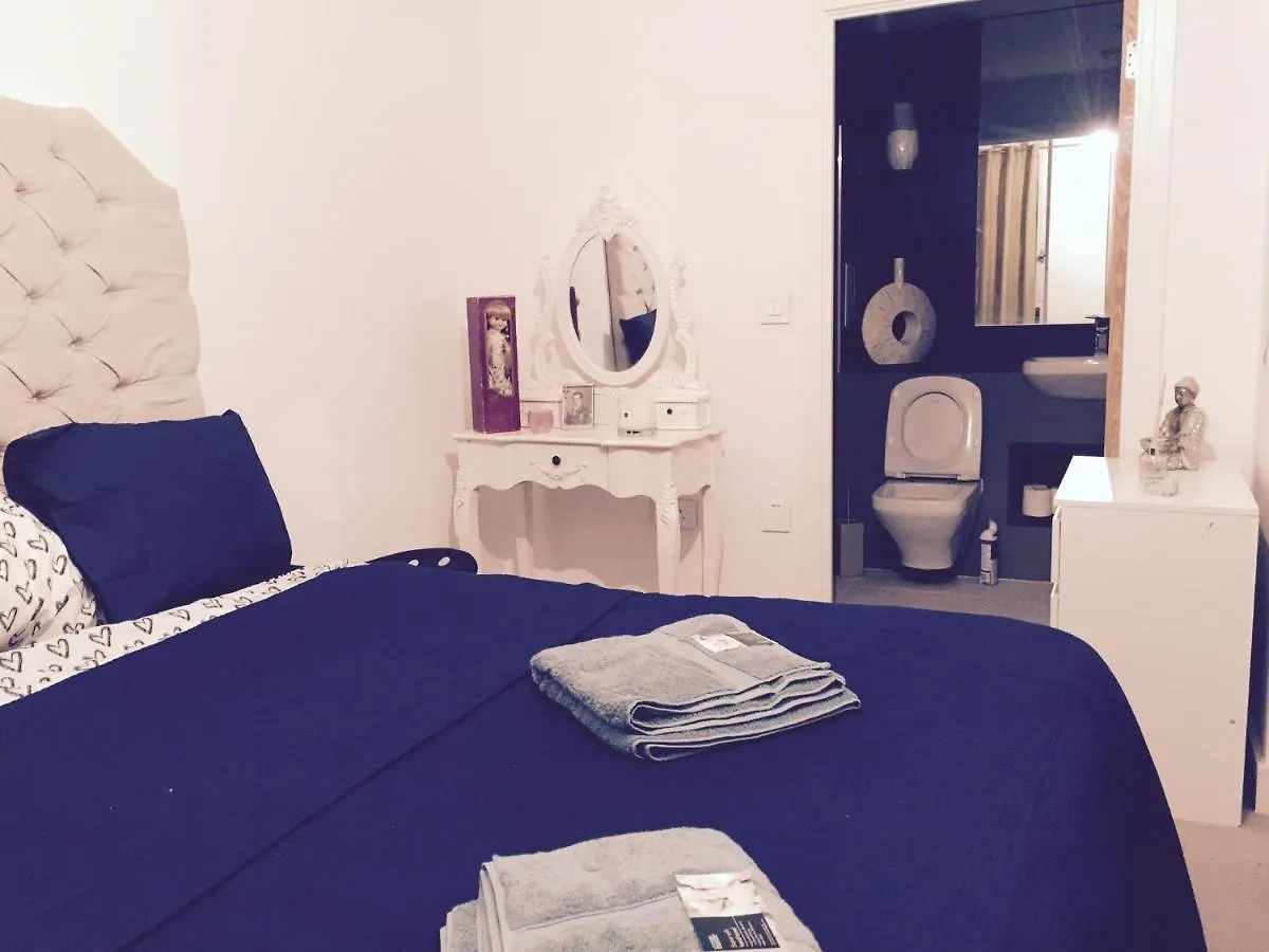 Luxury Apartment North Greenwich London