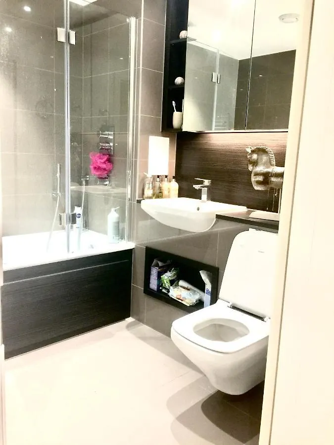 Luxury Apartment North Greenwich London